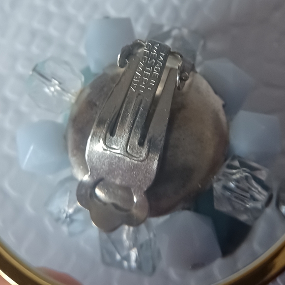 Made In Western Germany Blue&White Beaded Cluster Clip-Ons 🩵💙 - Picture 7 of 7